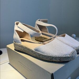 SOUL Naturalizer Wren Espadrille Flats in Light Sand Beige